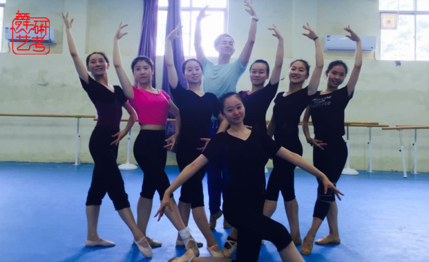 艺考问答：2016年北京舞蹈学院各专业文化录取分数线是多少？.png