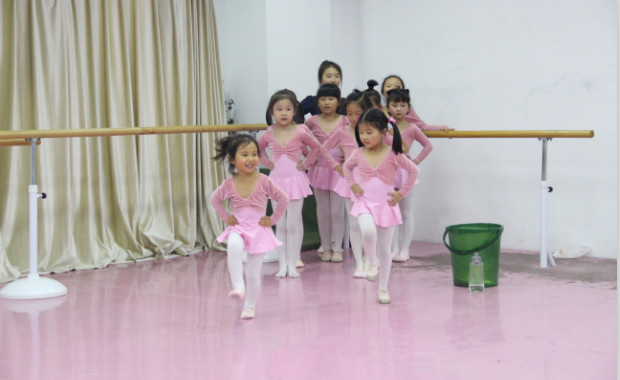 孩子學舞蹈的黃金期是幾歲呢？
