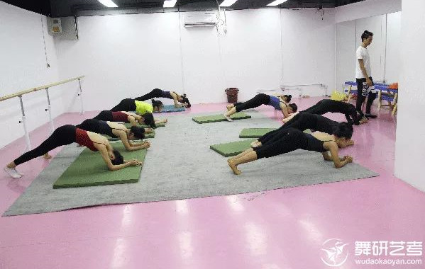 舞研藝考「中國舞」3天2夜清明集訓(xùn)營即將開課！
