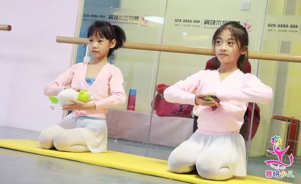 北京舞研少儿舞蹈|孩子学舞蹈怎样才能练好？
