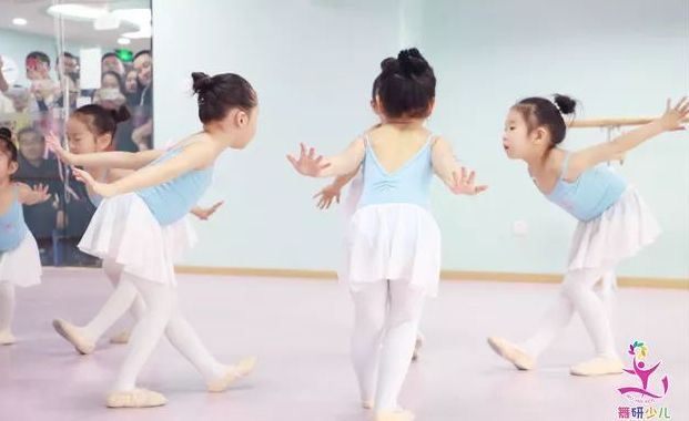 舞研少兒中國民族民間舞蹈考級順利舉行！