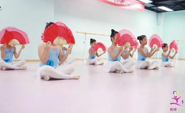 舞研少兒中國民族民間舞蹈考級順利舉行！