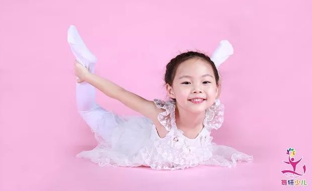 【舞研小明星】朱雨涵丨暖心值Max的舞蹈女孩儿!