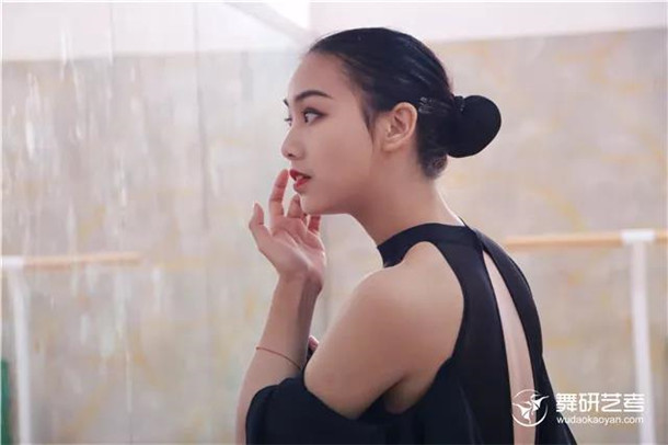 舞研国标舞年终月测，给2018年的自己一个完美Ending！