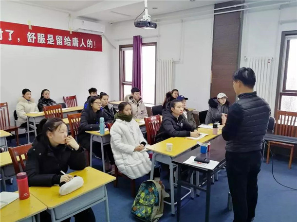 舞研高考文化课冲刺班开课啦！