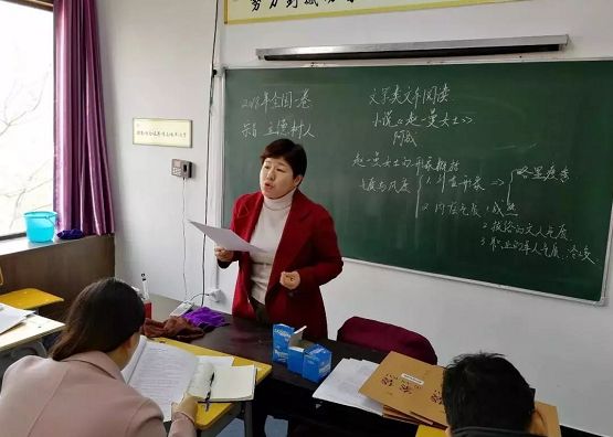 打铁还需自身硬，舞研文化课老师24小时为你待命