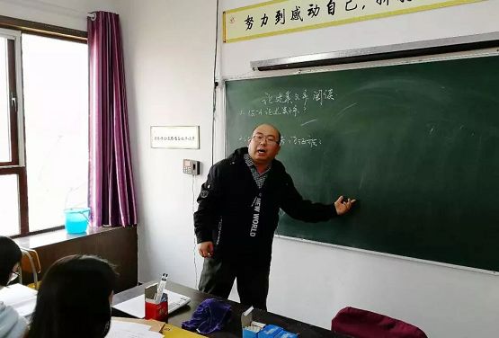 打铁还需自身硬，舞研文化课老师24小时为你待命