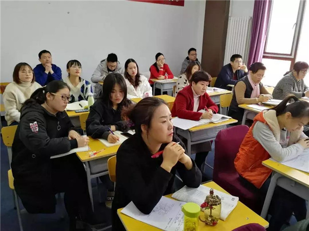  为什么要选择舞研高考文化课来提高成绩
