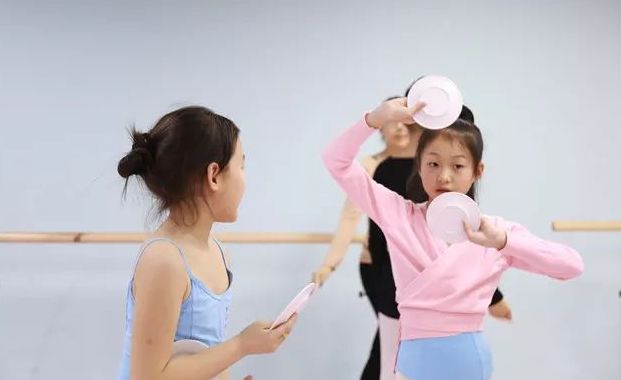 北京少儿舞蹈 | 学舞蹈贵吗？到底贵在哪里？