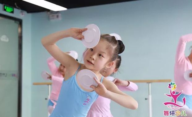 作为家长，你真的知道应该如何培养孩子学舞蹈吗？