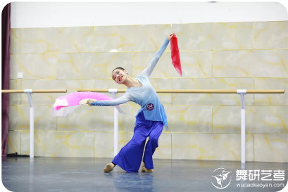 舞蹈生家长需知：学跳舞究竟能给孩子带来什么？