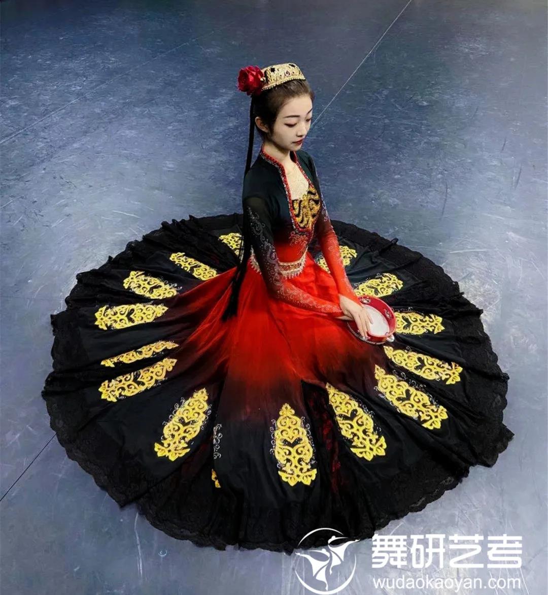 舞蹈零基础的她，在今年河北省考中剧目分数高达51.3，成功逆袭！