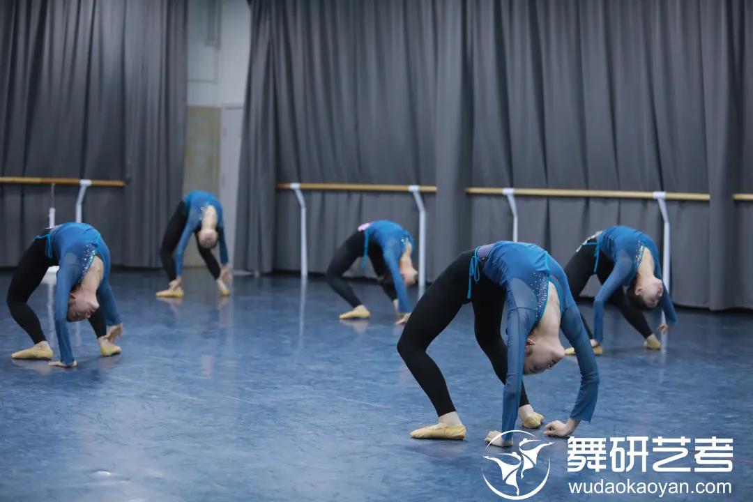 舞研5月月测实况：舞动青春，绽放自己，她们一直在进步！