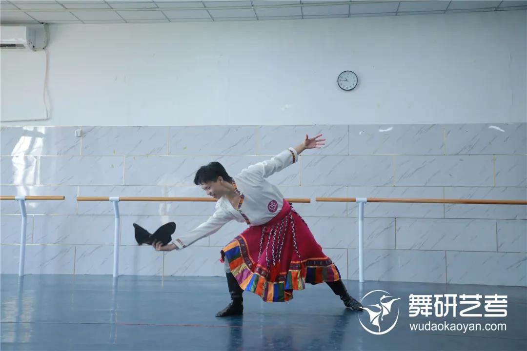 2022届中国舞男生省考冲刺营 丨抓紧时间来舞研，提升你的硬实力！省考高分，你的艺考才有保障！
