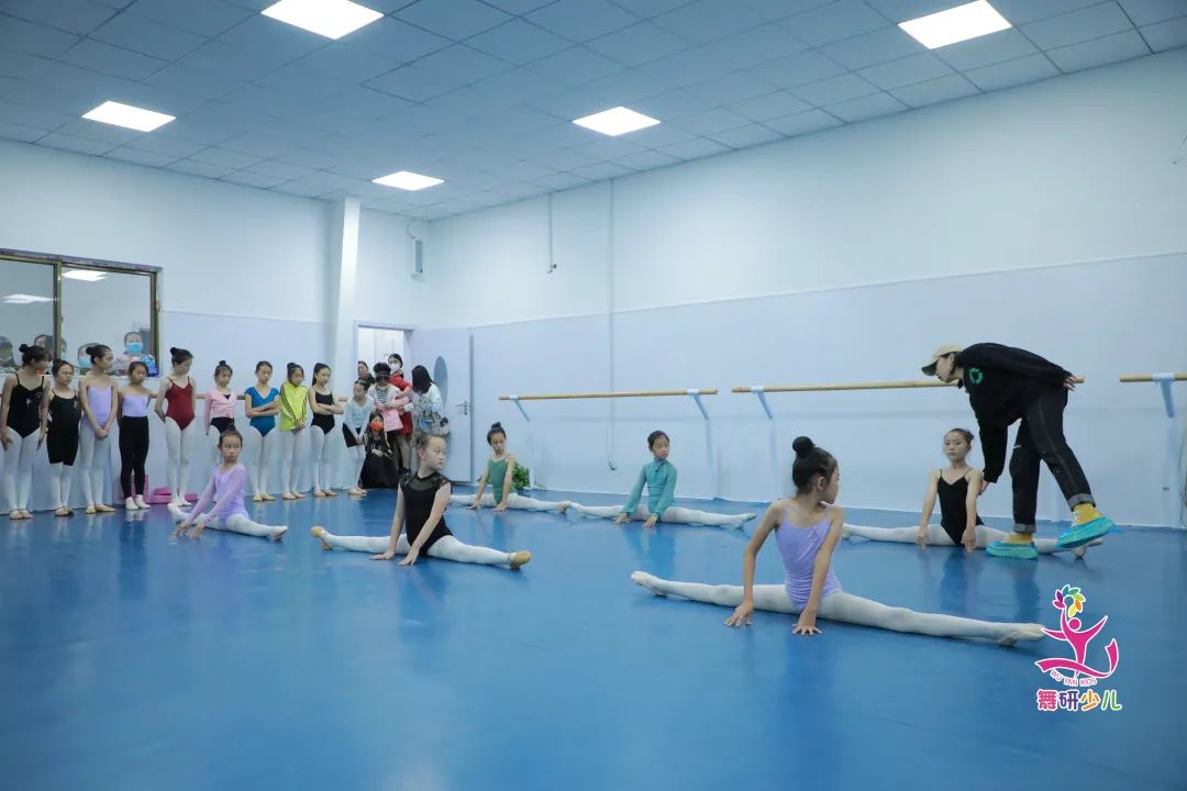 舞研少兒舞蹈國慶集訓實拍：與眾不同的6天，成功收獲“新突破”！