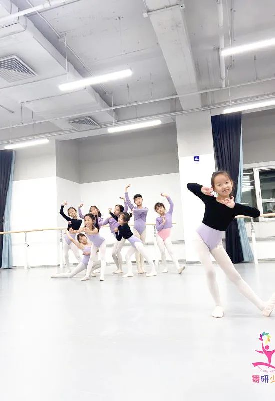 金虎纳福，明日元宵佳节！舞研少儿舞蹈学员央演节目正式播出啦！！