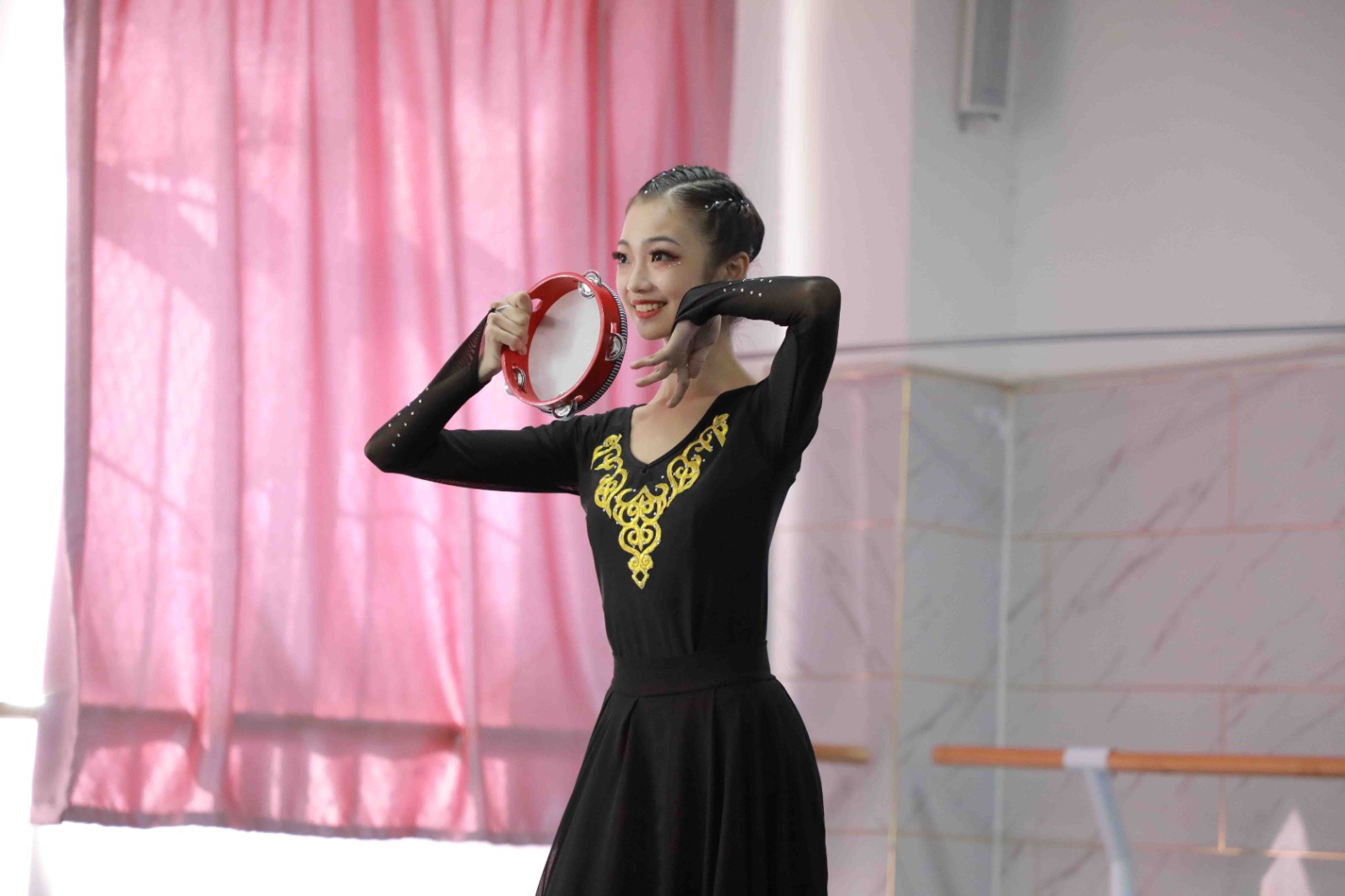 湖南高考舞蹈培训学校怎么选 长沙艺考舞蹈培训机构费用大概多少