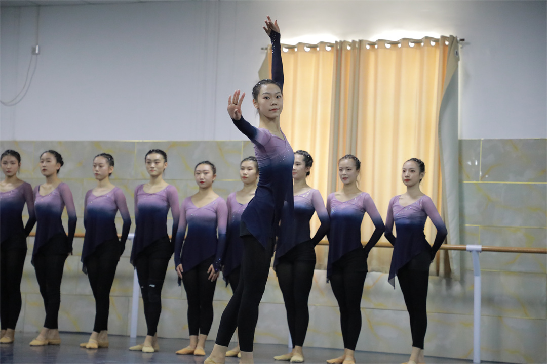 重庆舞蹈高考学校排名 重庆舞蹈集训多少钱?了解这些内容不花冤枉钱