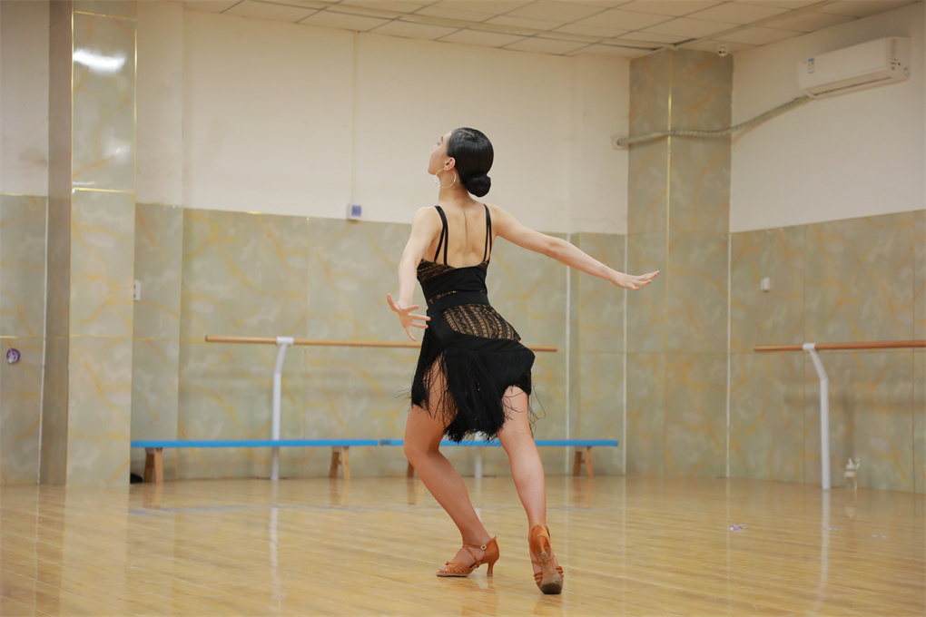 河南鄭州拉丁舞藝考培訓 鄭州拉丁舞藝考培訓機構哪個最好 該怎么選擇、價格多少?