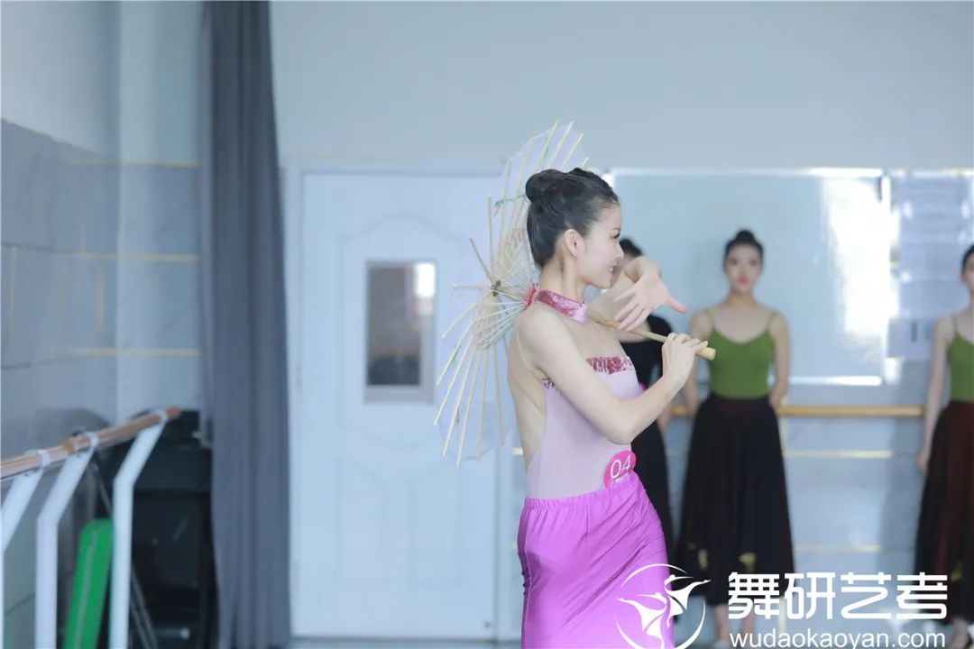 中國舞蹈劇目怎么能在藝考時拿高分？如何選擇適合藝考的舞蹈劇目？扒劇目怎么才能更有把握？