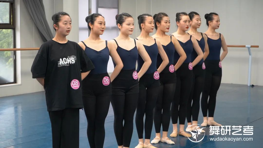 四川舞研藝考舞蹈藝考集訓23屆第一次月度大測，她們肉眼可見的進步，普高生有了藝校生的模樣~