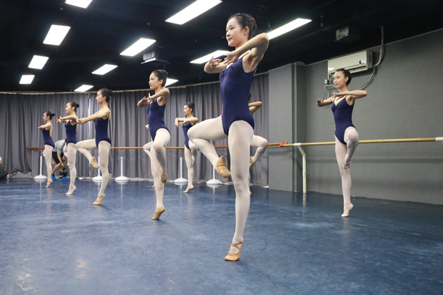 云南有舞蹈專業的大學多嗎？考前想參加云南舞蹈培訓藝考機構學習，有必要嗎？