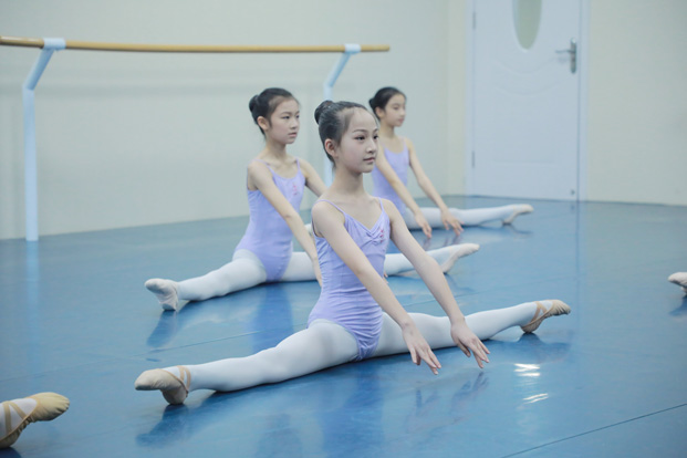 上戲附中 | 關于調整2022年上海市舞蹈學校招生初試時間的通知