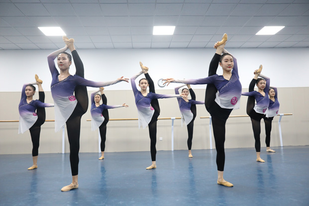 舞蹈藝考培訓民族舞基本功怎么練？訓練特點全解析！