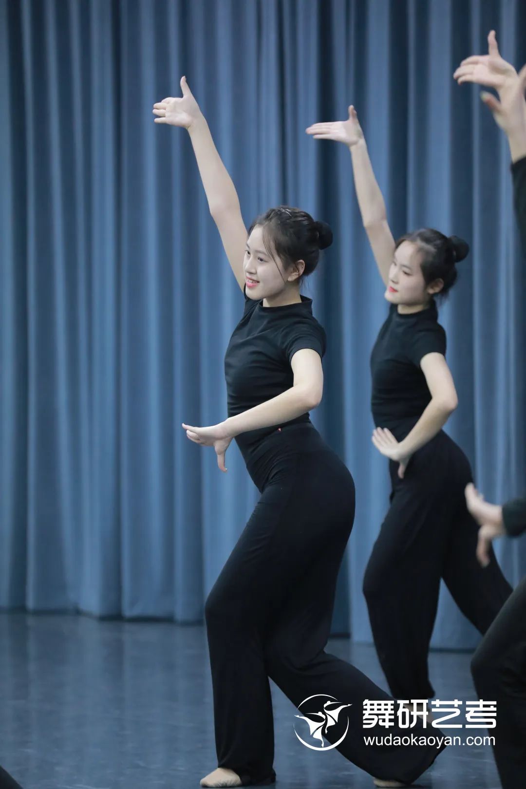 河北舞研周測回顧丨23屆舞蹈生學習的腳步不停歇！測試周周都有，驚喜次次不斷！