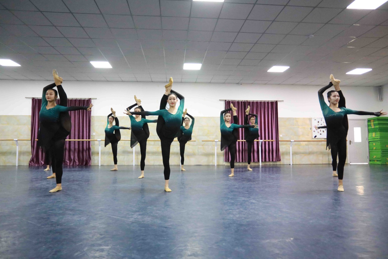 安徽黄山艺考舞蹈一般多少钱 黄山艺考舞蹈都考什么?