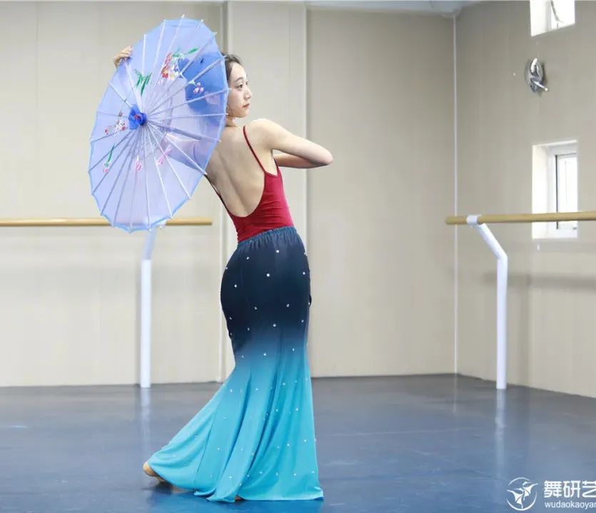 舞研河北省优秀学员陈菲学员故事丨怀念在舞研大家一起努力的样子，为梦想而拼搏真的很酷！师姐的艺考经验分享！