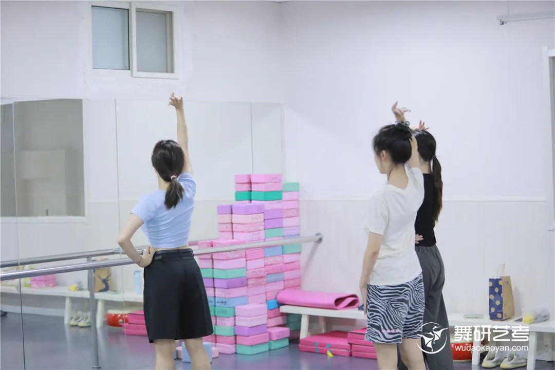 在陕西舞研，23届舞蹈生提升更快的“秘密”？