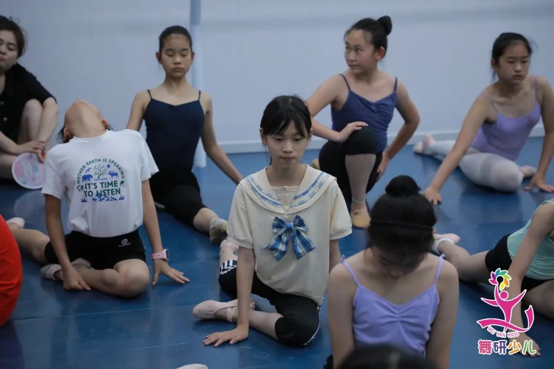 這個夏天從“新”出發！舞研附中暑期集訓正式開營啦！