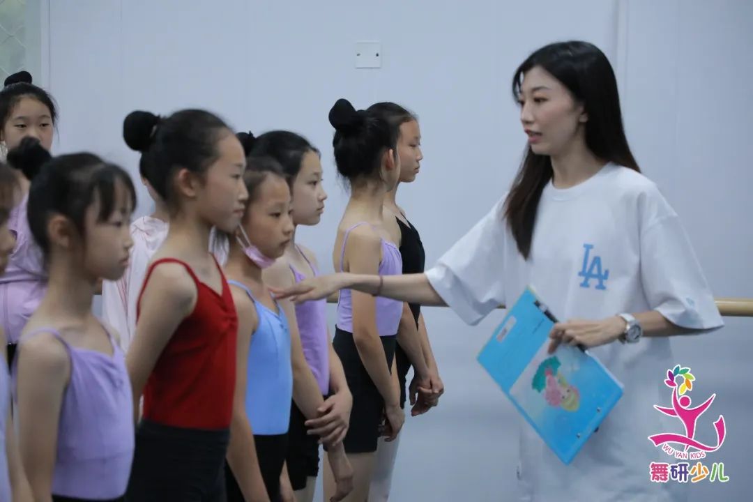 這個夏天從“新”出發！舞研附中暑期集訓正式開營啦！