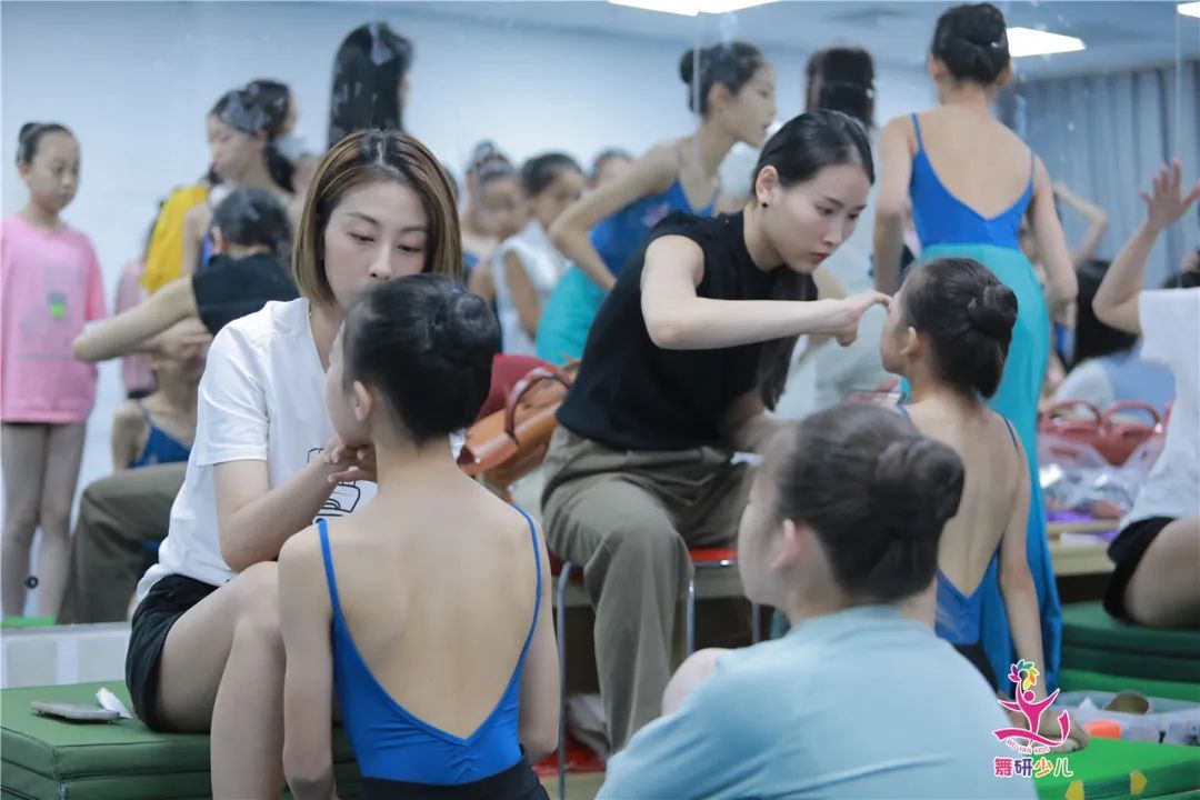 進步令人驚嘆！又是一個收獲滿滿的夏天~ 舞研附中暑期集訓三期班閉營匯演精彩回顧！