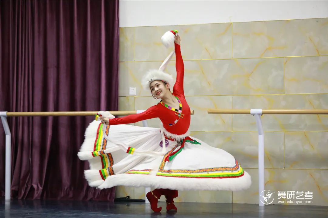 全球十大舞蹈大學排名：俄羅斯莫斯科芭蕾舞學院上榜，排名第二