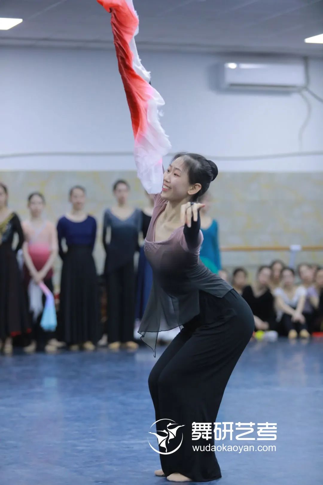 舞研22届北京学员故事丨一路走过来有苦有甜，最终上岸南艺，不会忘记逆境中对她帮助的老师和同学！