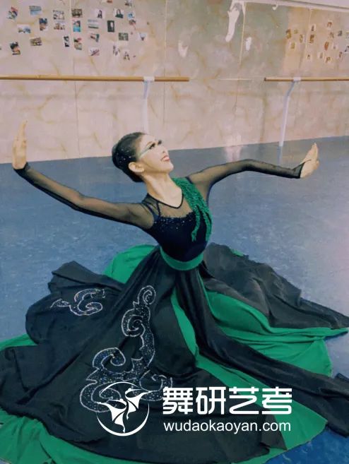 舞研22届北京学员故事丨一路走过来有苦有甜，最终上岸南艺，不会忘记逆境中对她帮助的老师和同学！