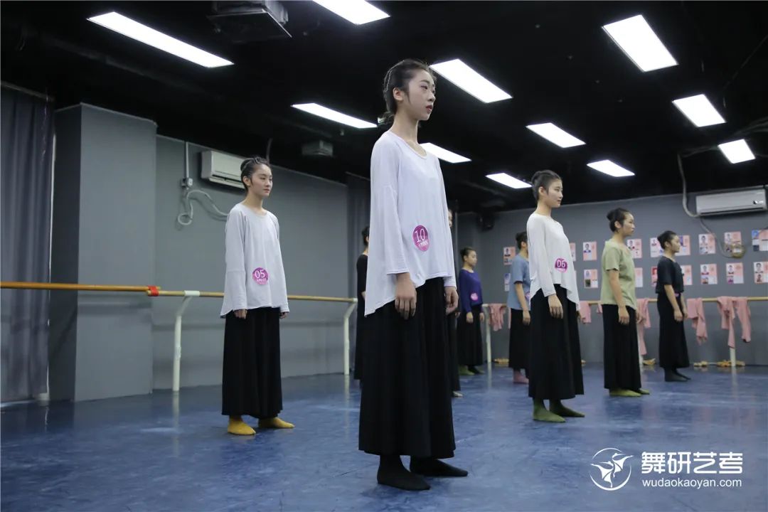 北京舞蹈藝考培訓哪家好？舞研藝考師資雄厚，教學精準，課程全面