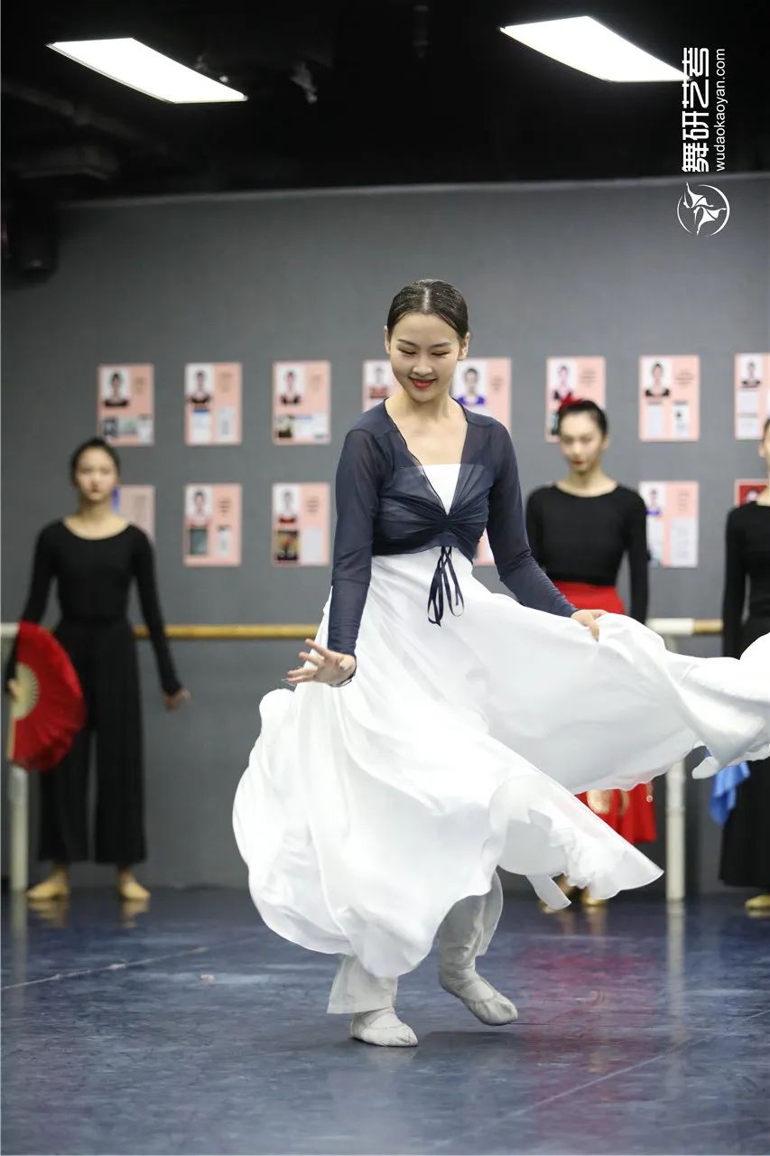 舞研舞蹈藝考一站式服務丨為安徽舞蹈生的藝考之路保駕護航！