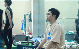 【舞研艺考男班】课堂实况