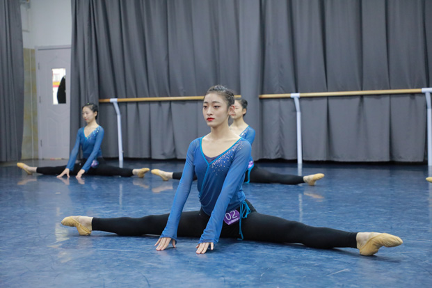 想考北京舞蹈学院培训机构怎么选？来舞研艺考上校考冲刺班，让你圆梦！