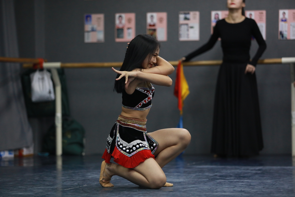 藝考選古典舞還是民族舞 適合女生獨舞的藝考古典舞劇目推薦！