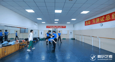 24届萌新舞蹈生前来报到丨追光逐梦 不负韶华 舞研周测见证你的每一次成长~