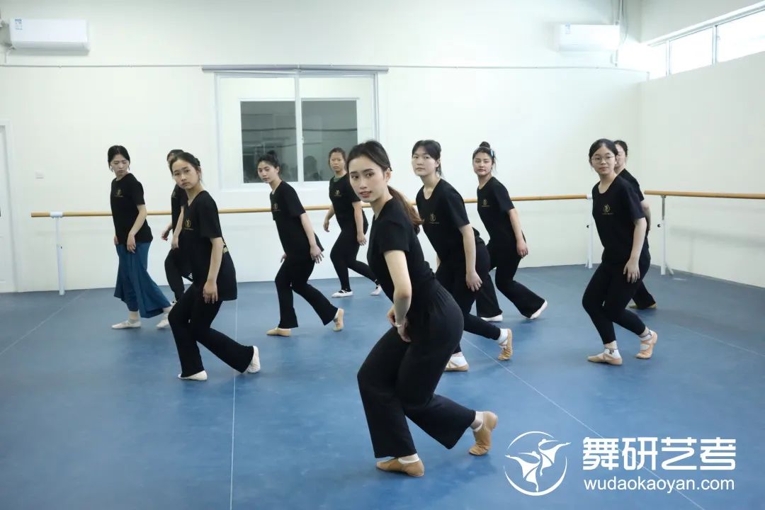 2023年舞研四川校區 | 五一集訓營圓滿落幕！舞蹈生的“完美蛻變”就在這里！