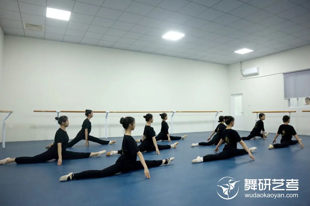 2023年舞研四川校區 | 五一集訓營圓滿落幕！舞蹈生的“完美蛻變”就在這里！