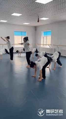 在吉林舞研，拒绝摆烂，舞蹈生的五一卷起来了？！