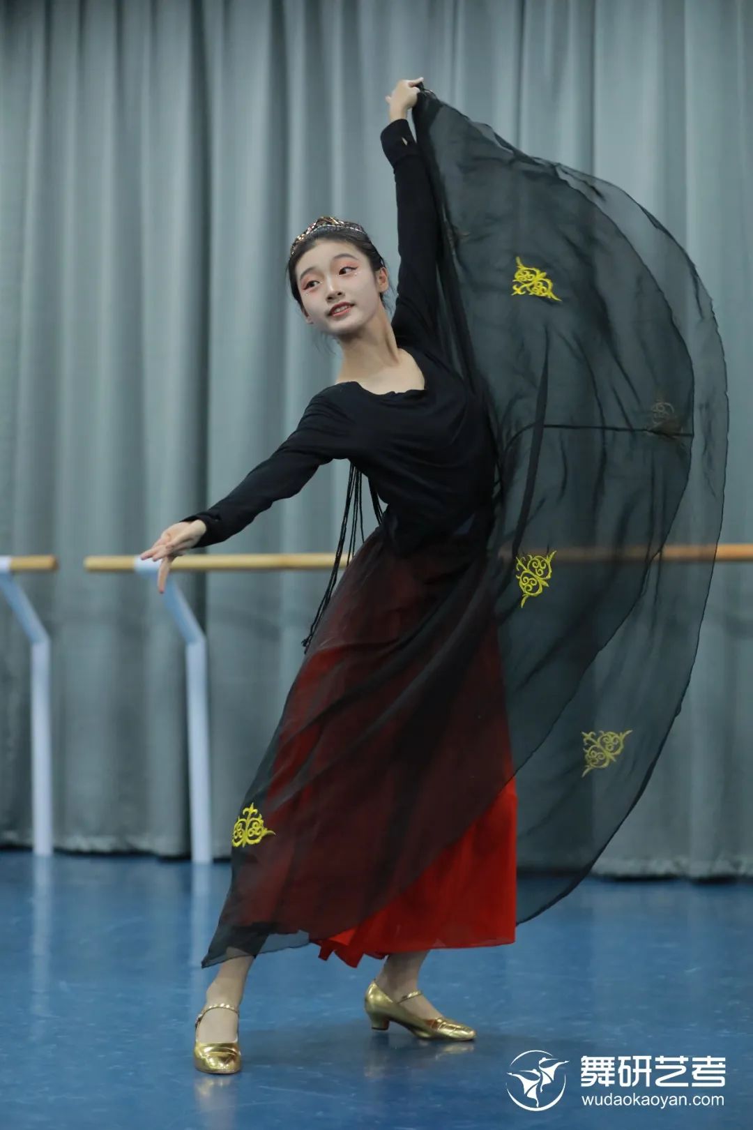 陕西舞研艺考西北校区【周末班】上线，跟紧24届学员的脚步，让舞研承包你的每一个周末！