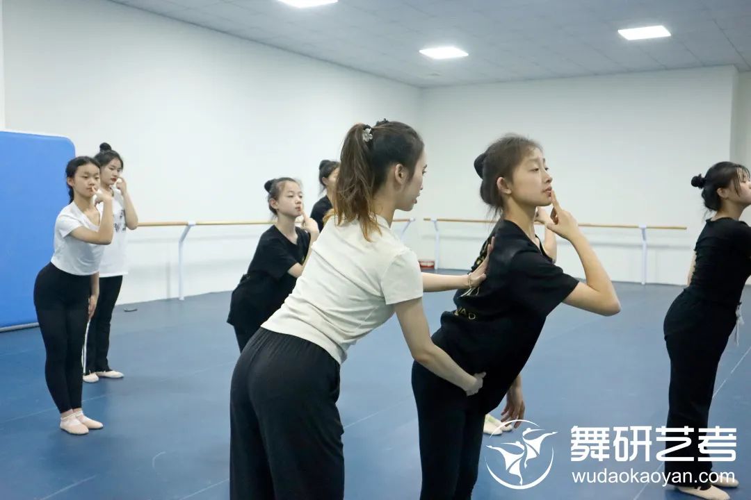 2023年舞研四川校區 | 五一集訓營圓滿落幕！舞蹈生的“完美蛻變”就在這里！