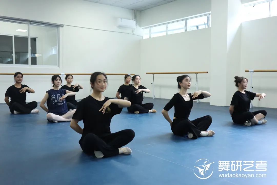 2023年舞研四川校區 | 五一集訓營圓滿落幕！舞蹈生的“完美蛻變”就在這里！